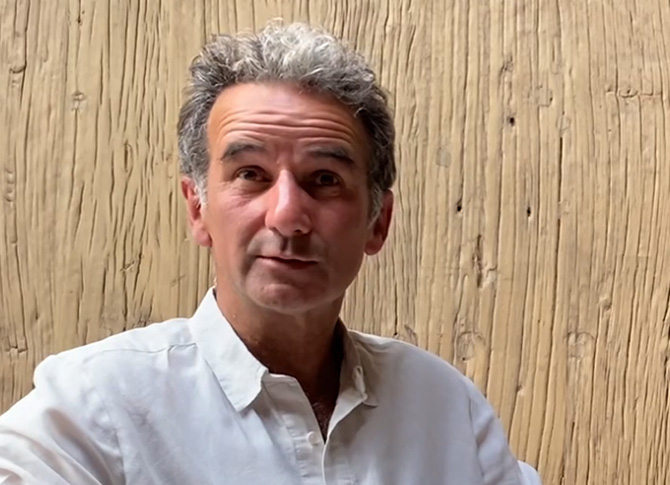 The Face Behind The Brand - ATMOSPHERE D'AILLEURS