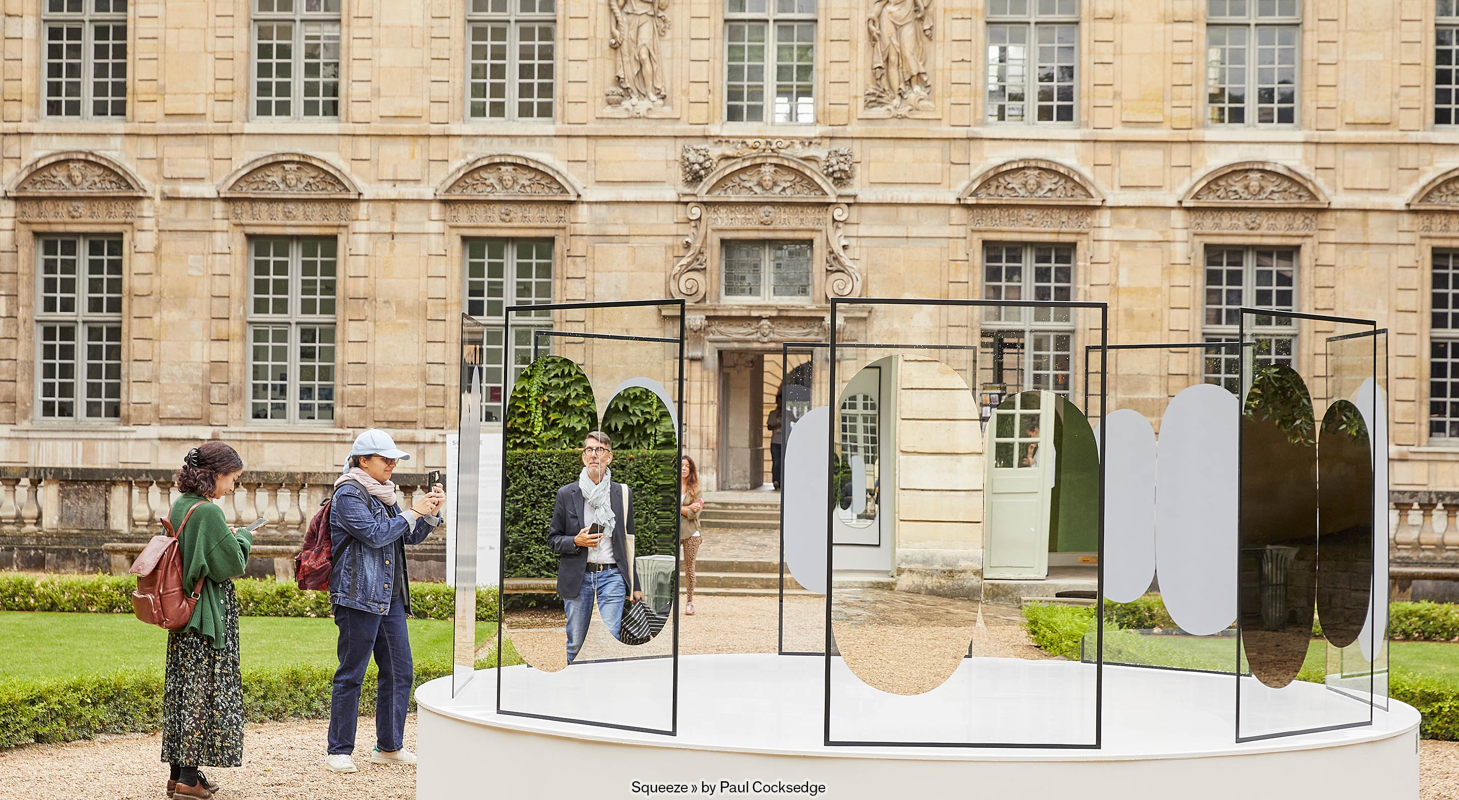 Paris Design Week 2024 - Espace Public © Greg Sevaz