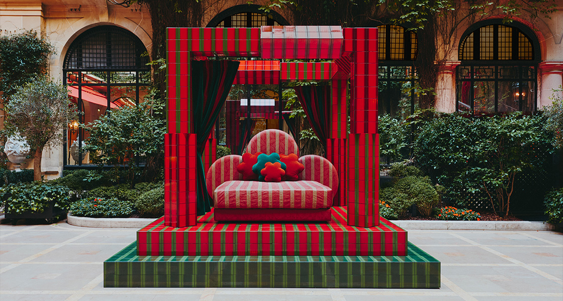 Maison&Objet - Magazine - Manufacture d'Excellence  - Paris 15-19 Jan. 2026 - Past reveals Future - Uchronia - Plaza Athénée, Daybed ©Félix Dol Maillot